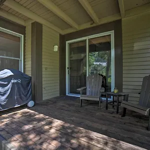Vacation With Community Hot Tub Apartment